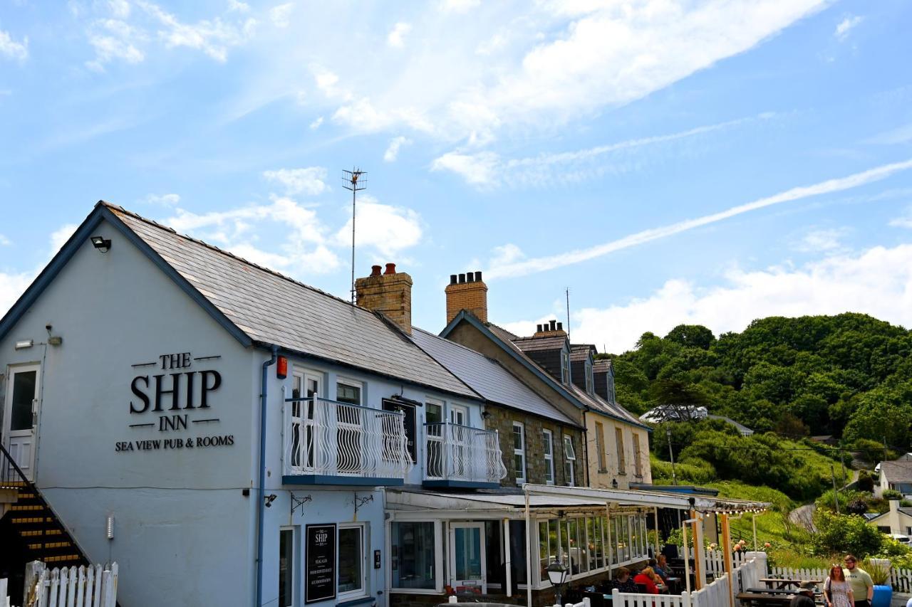 Ship Inn Aberporth Exterior foto