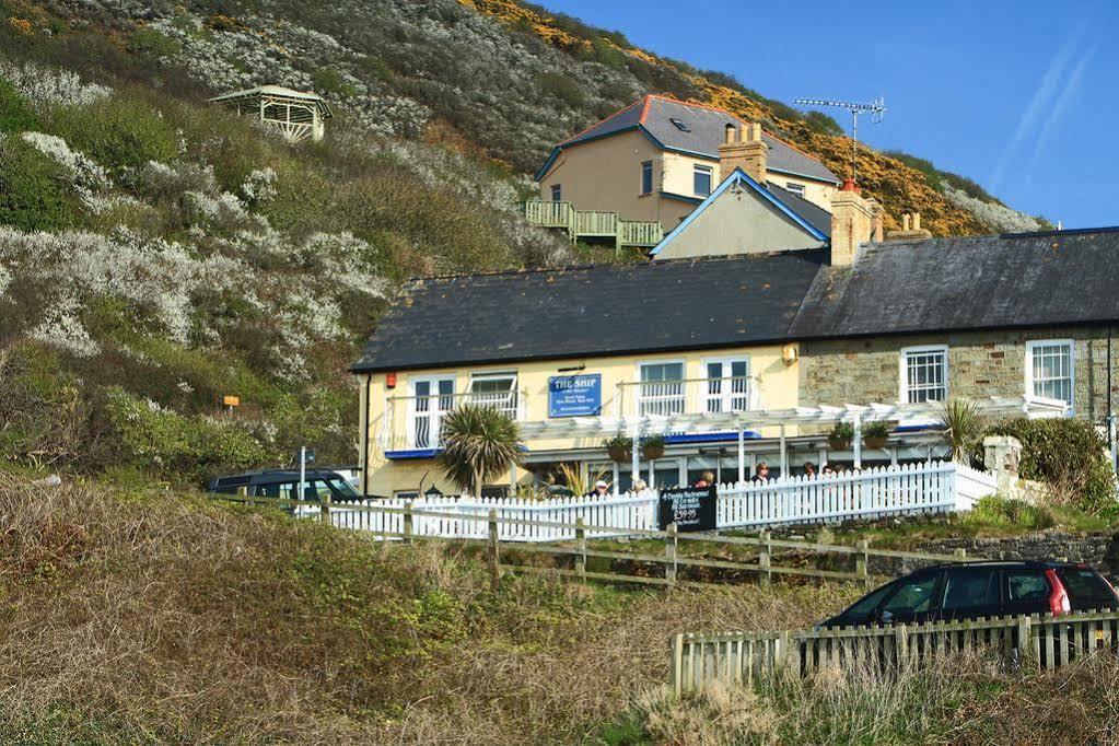 Ship Inn Aberporth Exterior foto